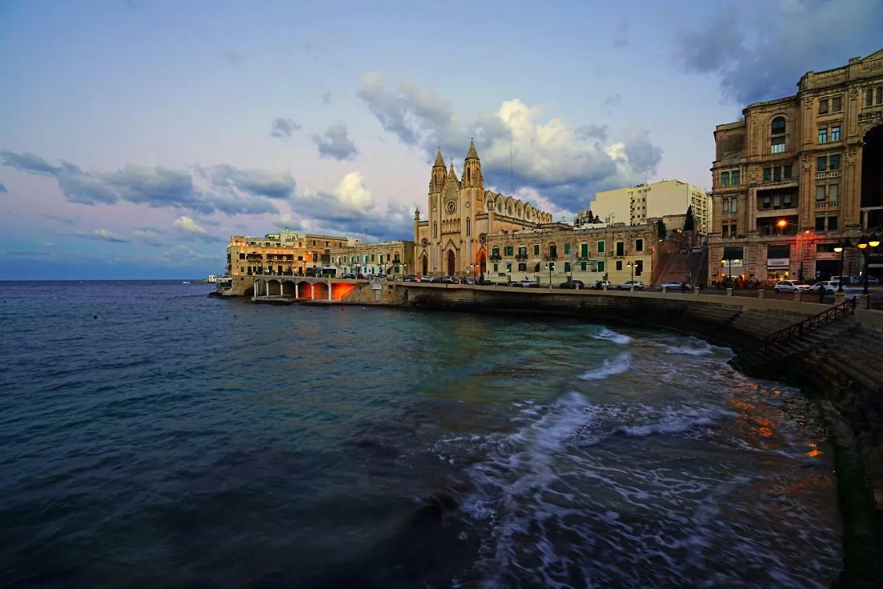 Salsa & Samba Hostel St. Julian's Malta