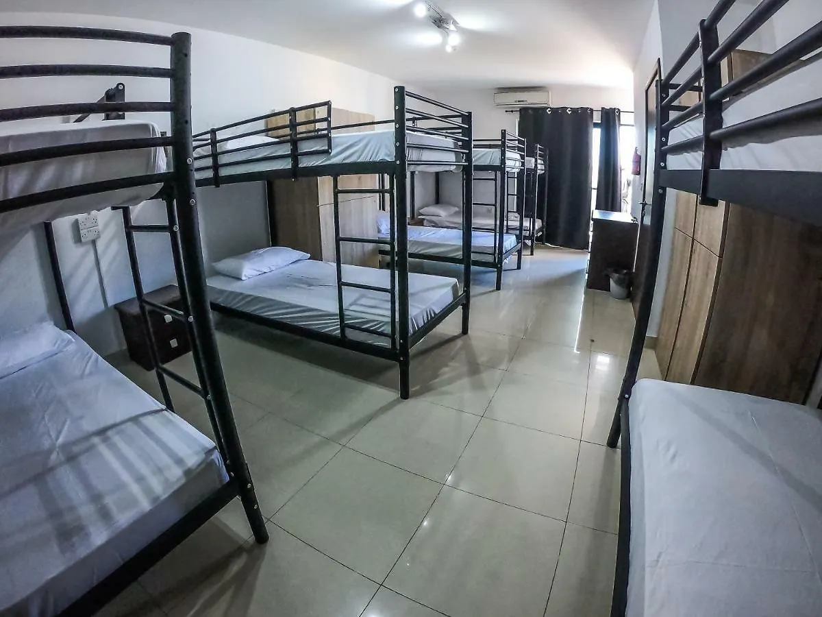 Salsa & Samba Hostel San Julián Malta